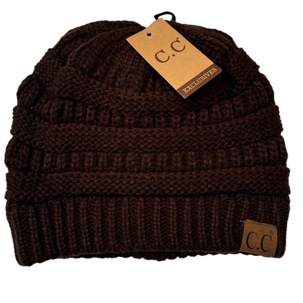 NWT-C.C chocolate brown warm chunky soft stretch cable knit beanie skully hat